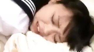 استنشاق سراويل في سن المراهقة شاب سمين