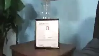 ربات منازل مثيرة يتبادلن أزواجهن لجلسة جماعية جنسية قاسية