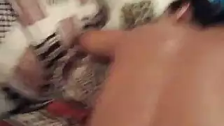 حلمات المراهقات: عرض إباحي مكثف في الصباح الباكر