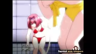 سحاق مقصي صريح تحت الماء الجاري