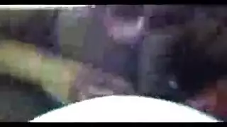 امرأة ناضجة تبتدىء الابن المشاكس في البورنو