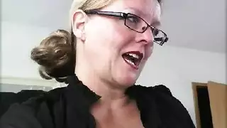 سر البستاني القذر: مضاجعة زوجة صاحب المنزل