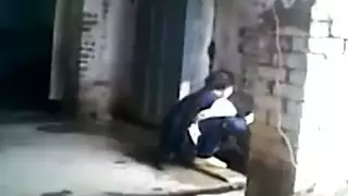 قضيبان إيطاليان يضربان صديقته السابقة في مشهد صريح