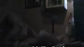 تقضييب صارم لفتاة سمراء كبيرة الصدر ذات فرج مُبتل