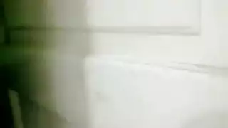 تحقيق فانتازيا الخيانة الزوجية: زوجة مثيرة تريه محترفات يتعرضن للجماع العنيف