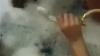 إباحية كلاسيكية: تقييد بالحزام ونكح الثقب المبلل