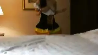 مضاجعة سرية: صديقة سمراء تركب عضو صديقها المقرب