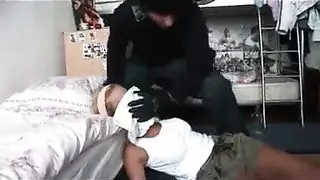 سكس يخدر حبيبيته ويسحقها