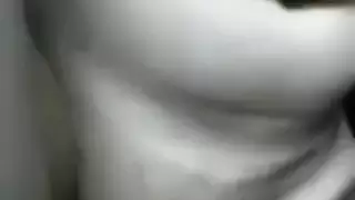 أول مرة نيك: أخذ عذرية صديقتي بخشونة