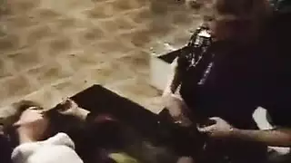 الفنانة الشهيرة سلمى في جنس جماعي عنيف