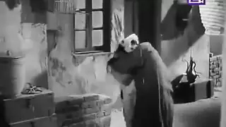 أفلام إباحية عربية قديمة: قبلة فرنسية وجماع ثنائي