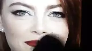 مهبل سكايلار الوردي يتلقى قذفاً على وجهها من شاب جديد
