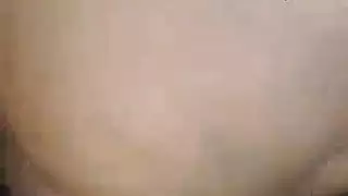 يمه شبيك دخله وبعدين صورني