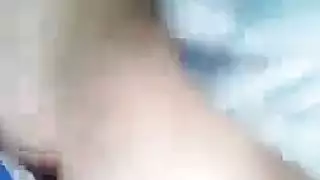 قضيب ضخم يدفع مراهقة روسية إلى الخضوع