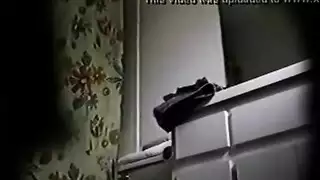 أنت تنتمي هنا: كاميرا خفية لفانتازيا بورنو منزلية