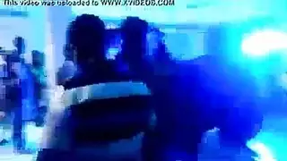 تينا كاي تتعرض للضرب من قبل فحل أسود ضخم في إباحية صريحة