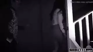 رجل ينيك فتاة ليبيا