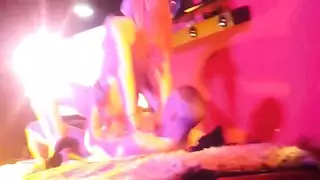 مسرح هاردكور: ممثلان يمارسان الجنس على كرسي