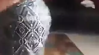 عاهرات عربيات سكرانيات في جلسة مقص وأصابع ضمن فيلم سحاق