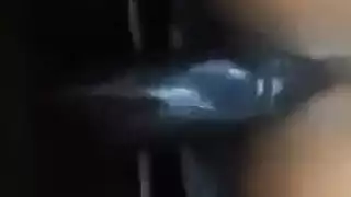 ضعف القضيب لهذه الجميلة السمراء: تعميق في الحلق وضاجع عنيف في وقت واحد