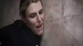 اتنين بيمصوا زب راجل