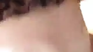 وقد سجل هذا المراهق مع بعض الرجال الأكبر سنا، قبل سخيف أصدقائهم مثيرين، واحد في وقت واحد