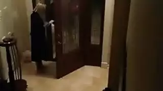 جيا بيج تتعرض لجنس شرجي مزدوج من شاب البيتزا وفحل متحمس