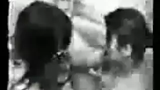 سحاقيات عربيات في حركة مقص مثيرة