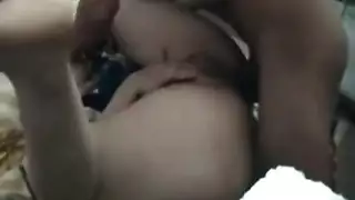 نجم إباحي عربي حار في مشهد جنس جماعي مثير