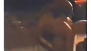 عاهرة مصرية تُجري مقابلة وهي تستمني