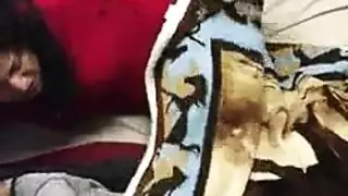 قضيبان ضخمان: واحد شاحب وآخر سميك، في حفلة مص