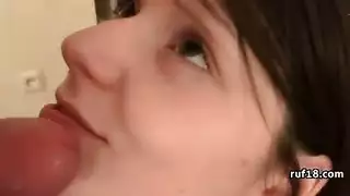 المراهقة الروسية بيكا تأخذ قضيبًا سمينًا في مؤخرتها الضيقة – فيديو منزلي إكس إكس إكس