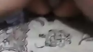 رجل مصري يهيمن على امرأة عراقية في فيلم نيك إباحي