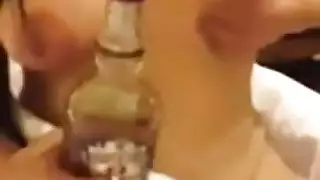مص وتناول ذلك الثدي العراقي العربي