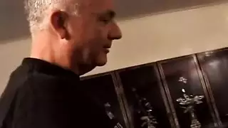 اختراق مهبلين: بنتان وقضيب واحد