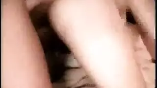 تسريب إباحي لمراهقة صغيرة على تويتر