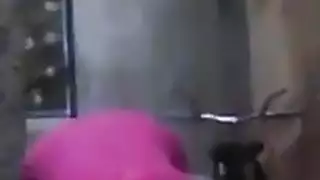 تقى العاهرة في فعل ثلاثي صريح