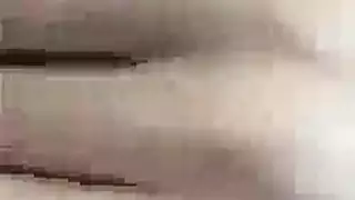 طالبة جامعية ساخنة تعطيه رعشة هزّة من نيك عنيف